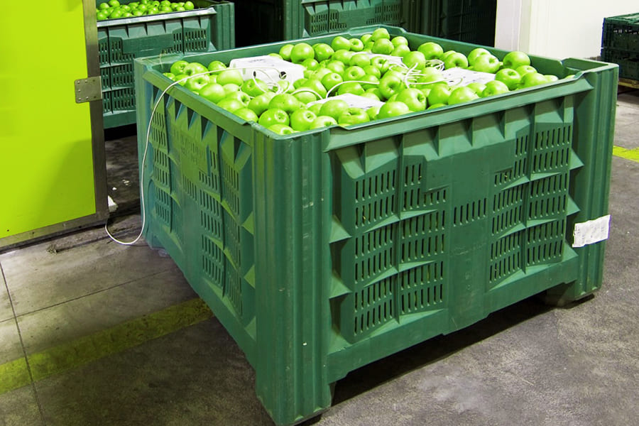 Пластиковый контейнер для овощей. Контейнер IBOX 1200*800*800. Контейнер IBOX 1200х1000. Ящик для хранения овощей и фруктов. Фрукты в ящике.